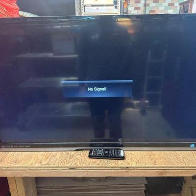 #7030 • 42” Vizio TV
