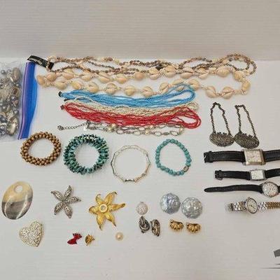 #1000 • Costume Jewelry
