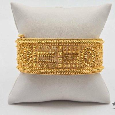#652 • 18k Gold Screw Bangle, 49.7g
