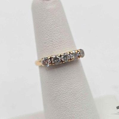#750 • 14k Gold 5 Diamond Ring, 2.5g
