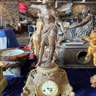 #3162 • Fee Aux Fleurs Par L. Moreau Mantel Clock
