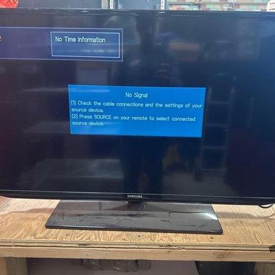 #7036 • 40” Samsung TV
