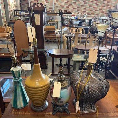 #7546 • 4 Decorative Lamps

