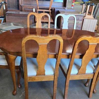 #4200 • Wooden Table with 6 Chairs
