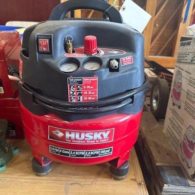 #6510 • Husky Air Compressor
