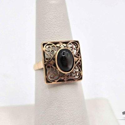 #730 • 14k Gold Black Star Sapphire Ring, 4.2g
