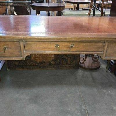 #4604 • Wooden Desk
