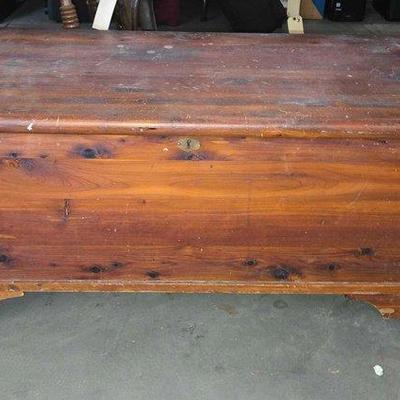 #4636 • Wooden Trunk Storage
