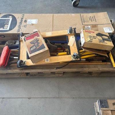 #6502 • US General Floor Jack, Sears Sander, Black & Decker Jig Saw
