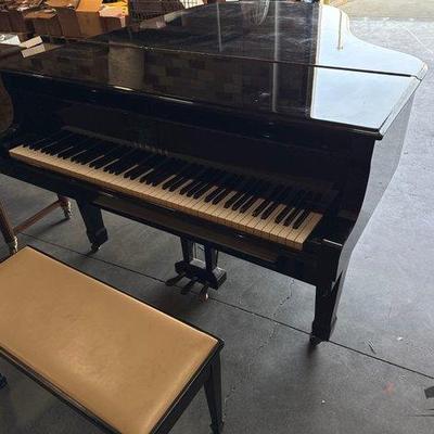 #400 • Yamaha Grand Piano
