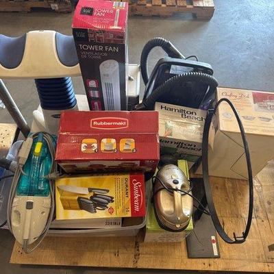 #4925 • Tower Fan, Hoover Wind Tunnel Vacuum, Chafing Dish
