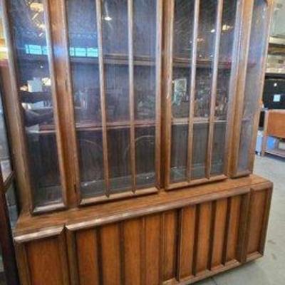 #4060 • Mid-Century Modern China Cabinet

