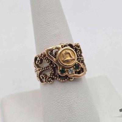 #800 • 10k Gold a Diamond & Emeralds Ring, 7.7g
