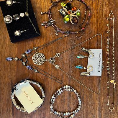Lot 324: 6 Necklaces, 1 Bracelet, 3 Sets Of Earrings, & A Brooch