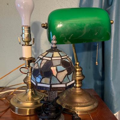 Lot 326: 3 Lamps