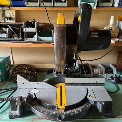 Lot 333: Pro-tech 10” Compound Miter Saw