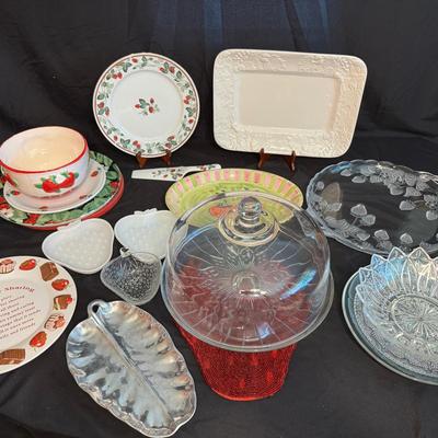 Lot 203: Strawberry Entertainment Platters, Cake Plates And Bowls