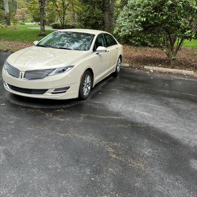 2015 Lincoln MKX . 64,000 miles. Drives like a dream. 
