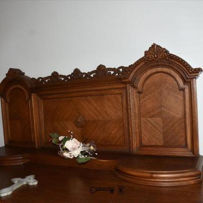 150 dining room