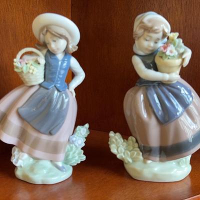 Two Lladró Girls W/ Flowers Porcelain Figurines