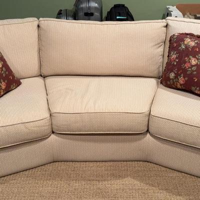 Carter Curved Upholstererd Sofa