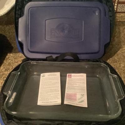 Anchor Hocking Carryout Set