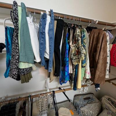 Sale Photo Thumbnail #525