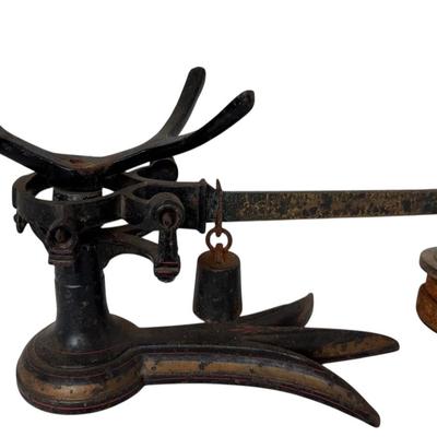 Antique Cast Iron Claw Foot Scale