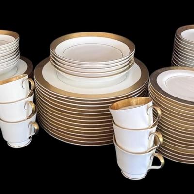Mikasa “Harrow” Gold-Rimmed Bone China Set A1-129