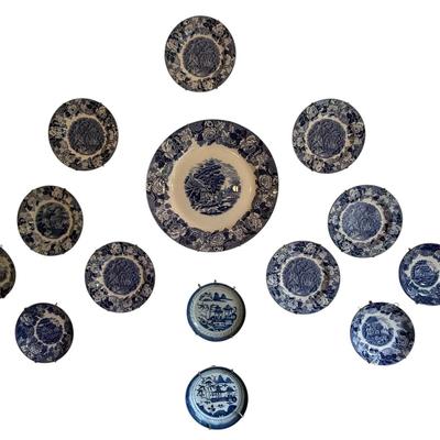 Vintage Wood & Sons English Scenery Plates