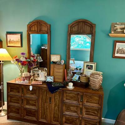 Sale Photo Thumbnail #25
