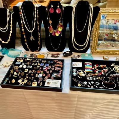 Sale Photo Thumbnail #146