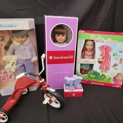 American Girl & Madame Alexander Dolls | Outfits, Accessories & Mini Radio Flyer