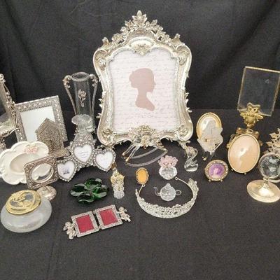 Decorative Vanity & Display Lot – Assorted Frames, Trinket Boxes & Ornaments