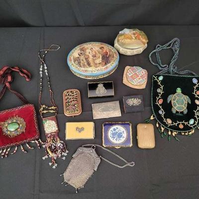 Beaded Purses, Decorative Boxes & Vintage Compacts – Mixed Lot