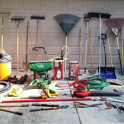 Yard Power Tools + (G) 