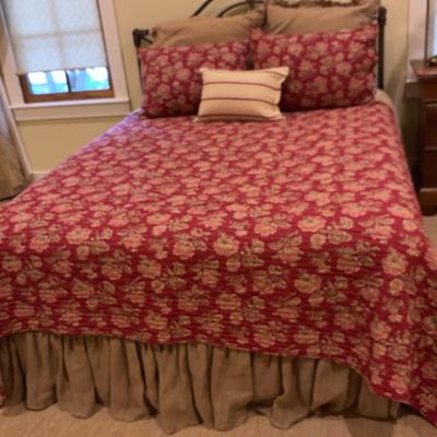 Queen Red Floral Quilt Comforter Set With 5 Pillows & Bedskirt