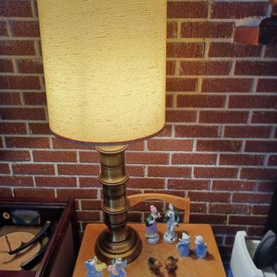 Sale Photo Thumbnail #264: Mid-Century Lamp