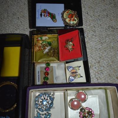 Sale Photo Thumbnail #328