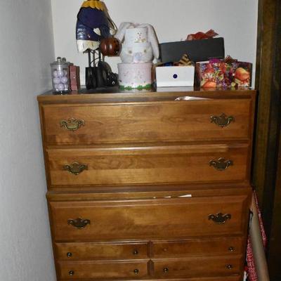 Sale Photo Thumbnail #204