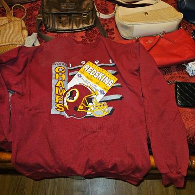 1991 Redskins sweater (like new)