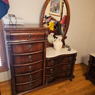 Pulaski Dresser w/mirror Faux Marble Top