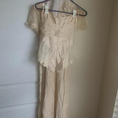 Sale Photo Thumbnail #7: Vintage trousseau