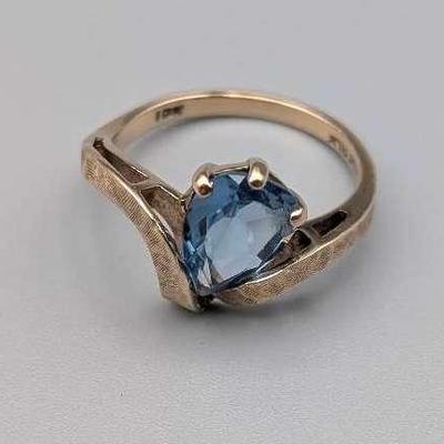 Kimberly 10K Blue Topaz Ring