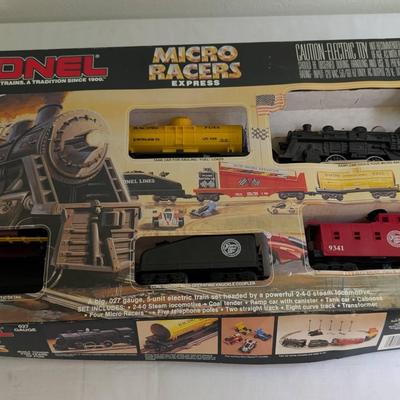 Lionel Micro Racers Train Set