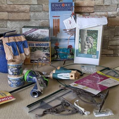 New-In-Package Gardening Assortment
