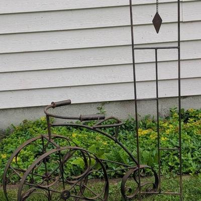 Trellis and Tricycle 
