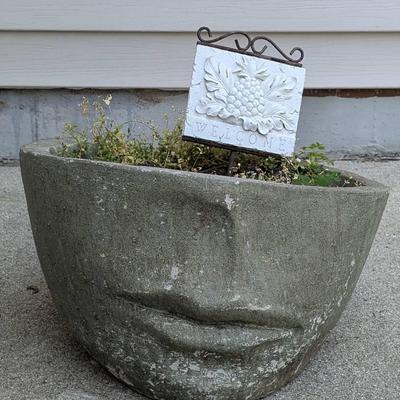 Cast Stone Faccia Planter