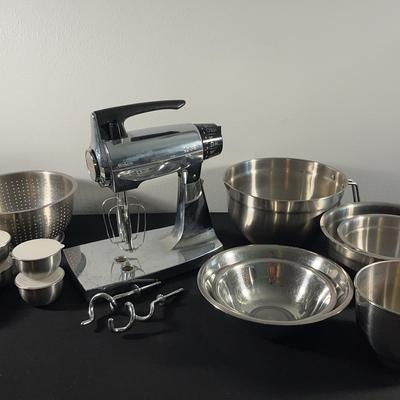 Vintage Sunbeam Mixer (Still Works!) With Stainless Bowls Galore