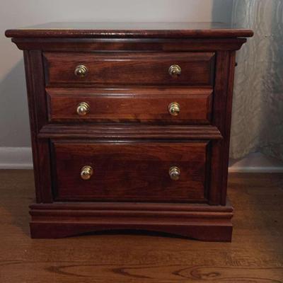 Nightstand (2 of 2)